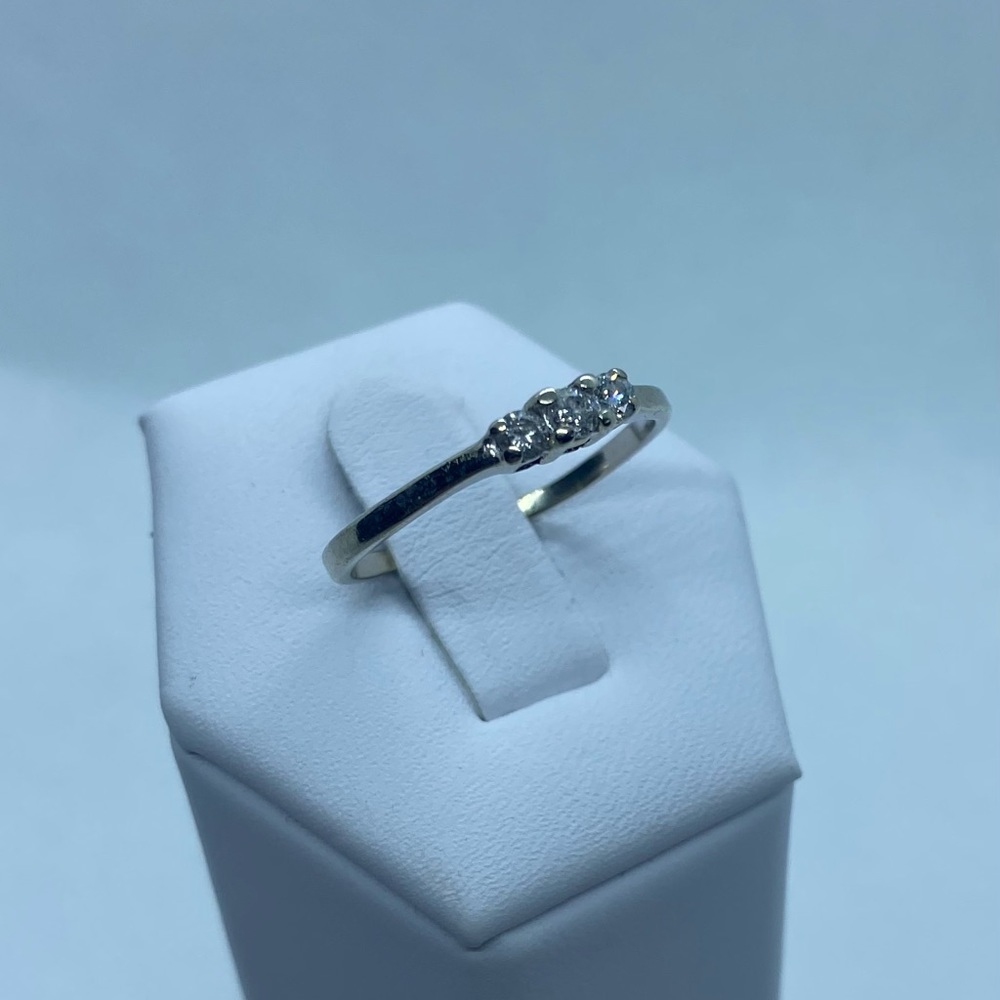 14k Diamond ring - Picture 3 of 12
